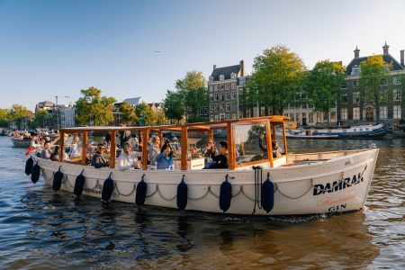 Luxury Canal Cruise by Friendship Amsterdam