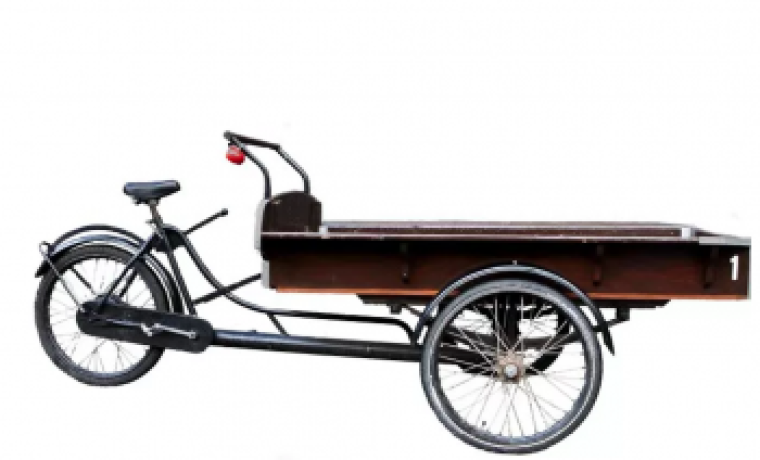 One Week Traditional Cargo Bike Rental - Waterlooplein by MacBike