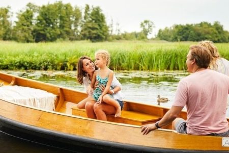 Giethoorn Tour • 6 Hours by Amsterdam Transfer Services